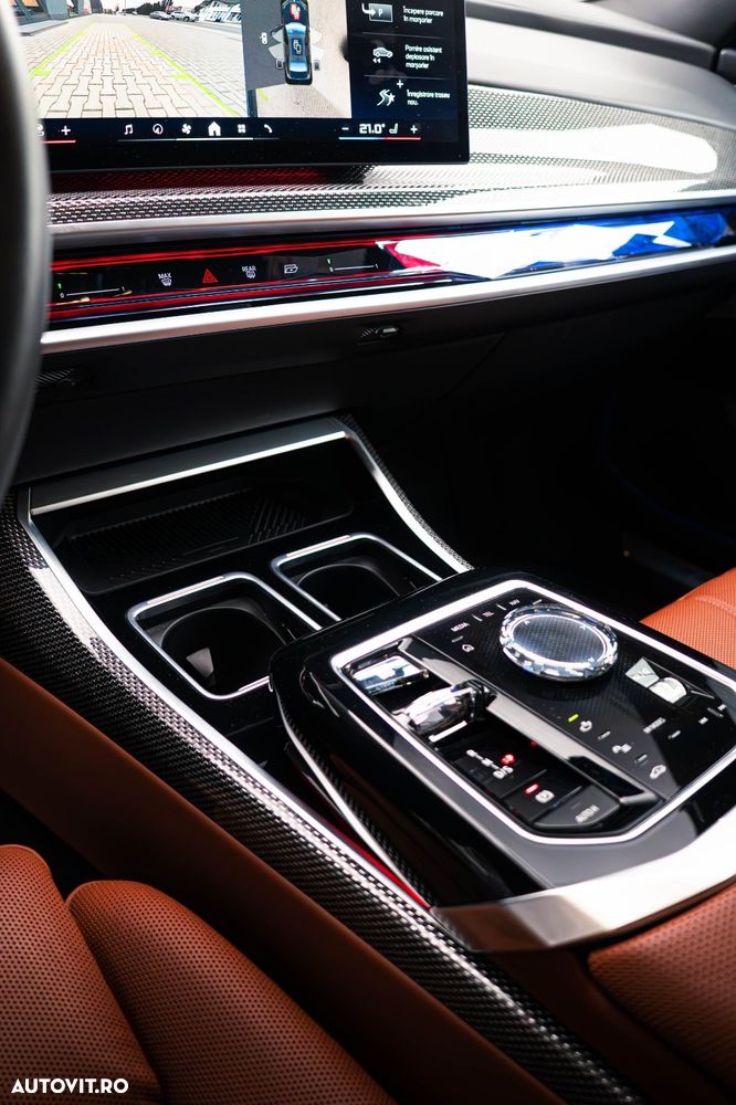 BMW M7 M760e xDrive AT PHEV - 9