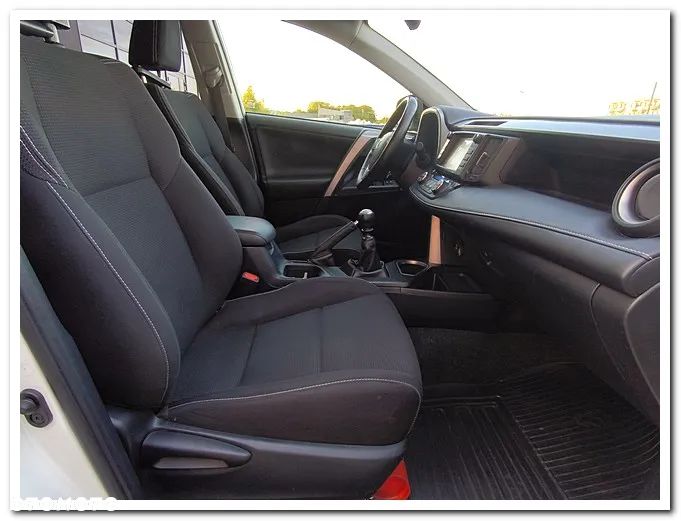 Toyota RAV4 2.0 D-4D 4x2 Start-Stop Executive - 21