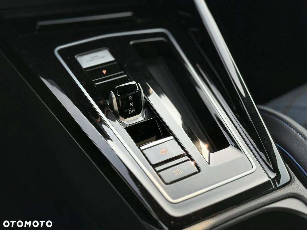 Volkswagen Golf 2025