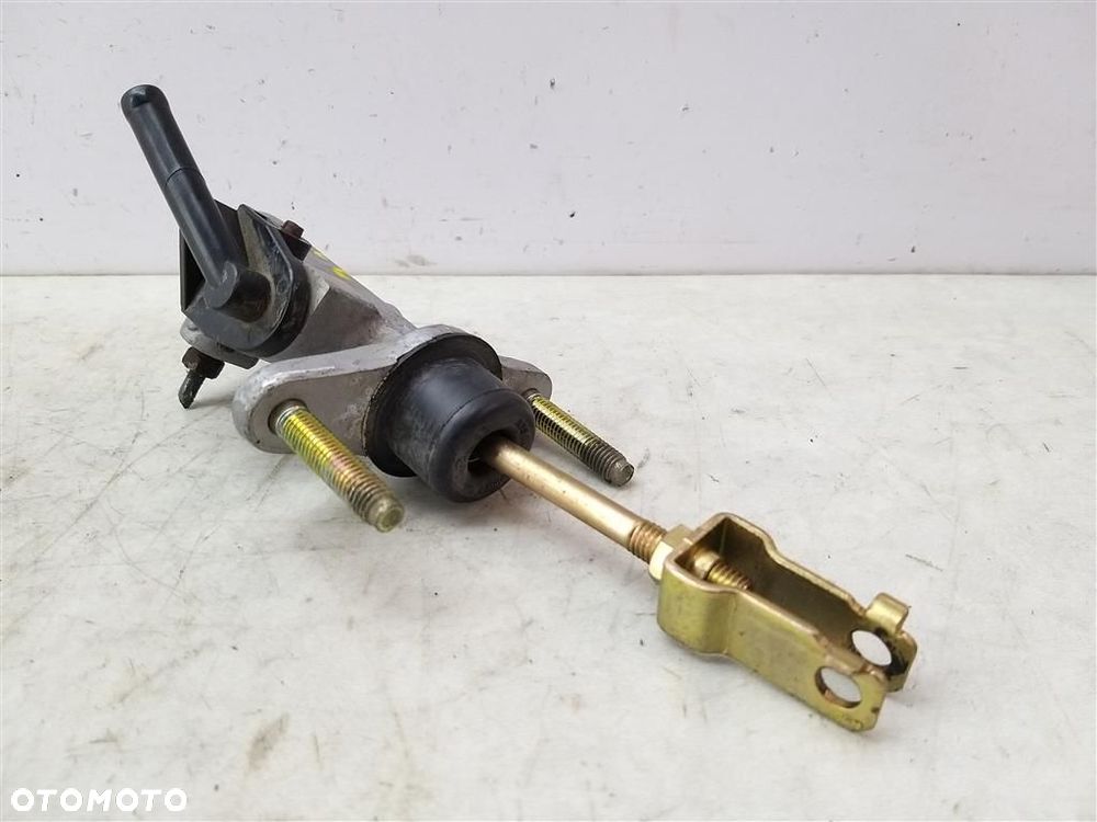 Pompka sprzęgła Toyota Yaris I  1999-2005 - 3