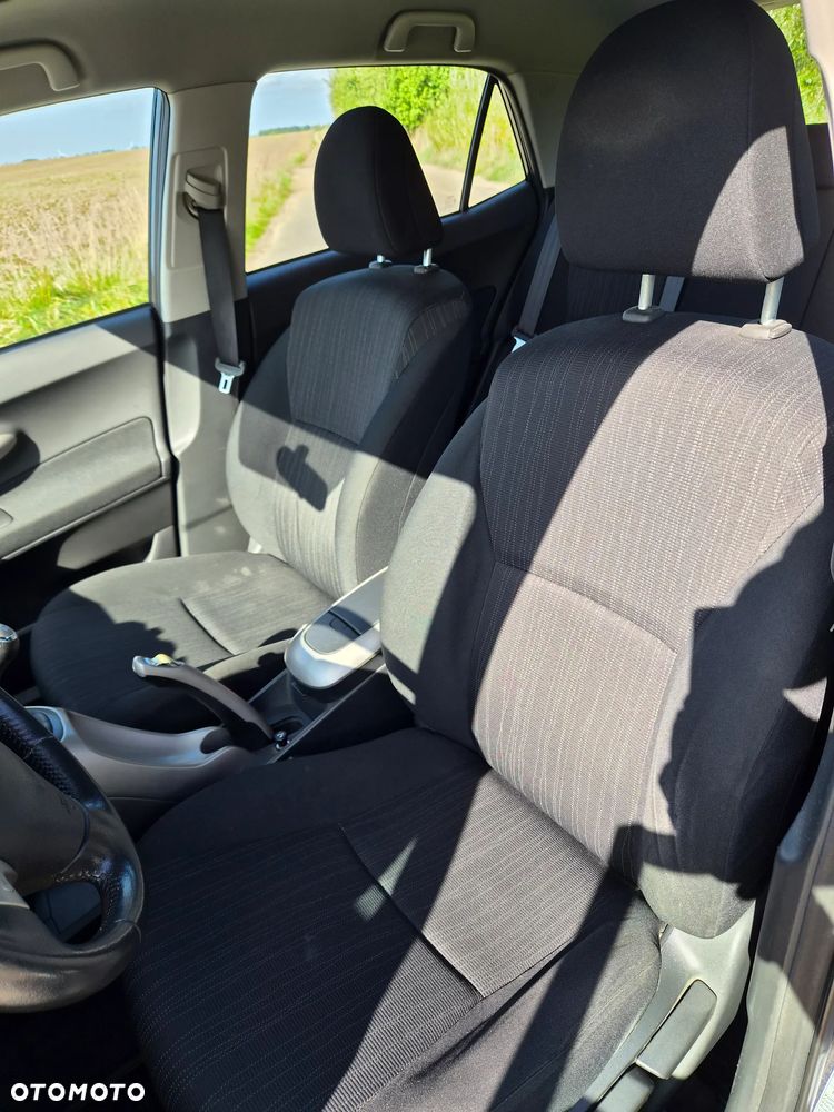 Toyota Auris 1.6 VVT-i Premium - 10