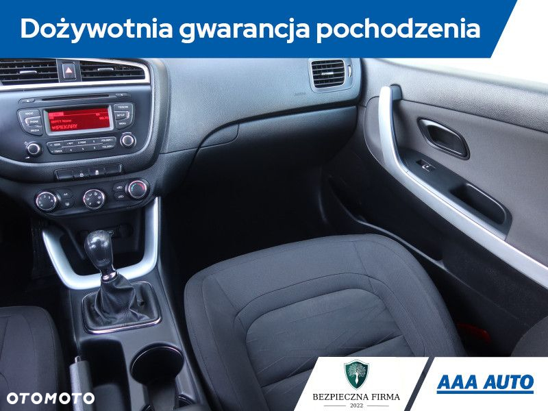 Kia Ceed - 9