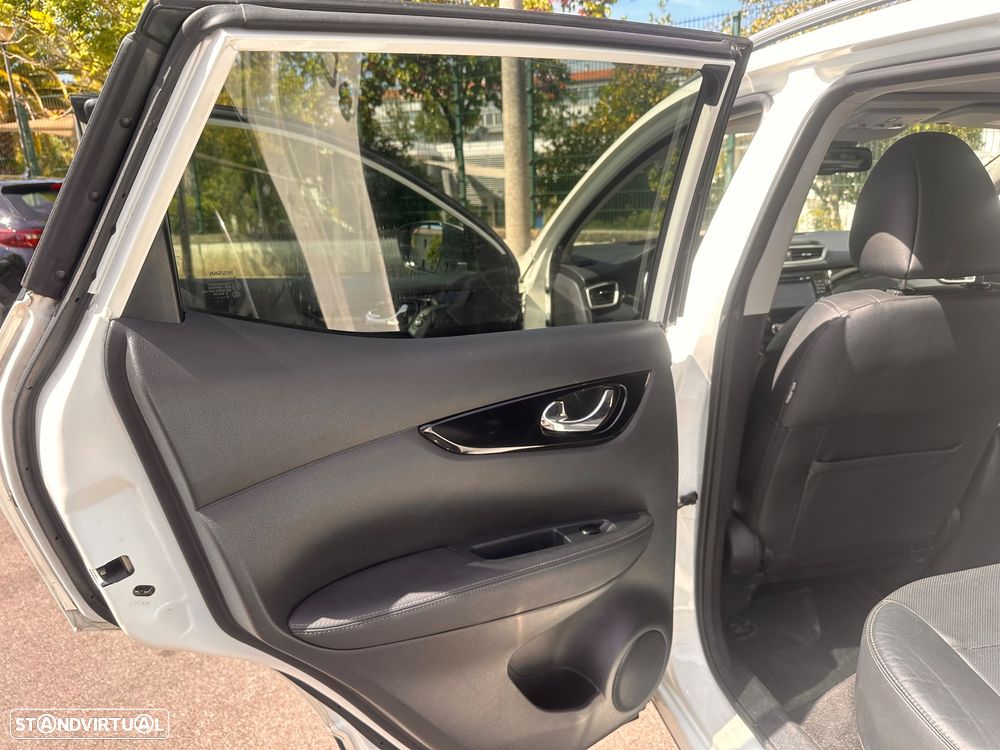 Nissan Qashqai 1.6 dCi Tekna Premium Pele Preta Xtronic - 12