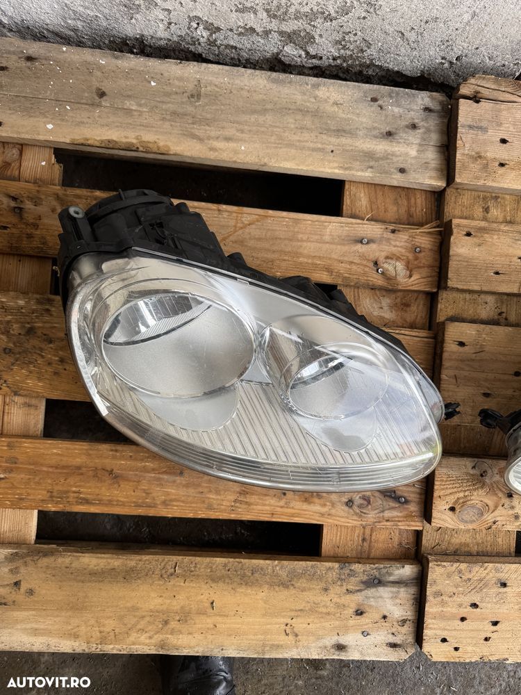 Far Faruri stanga dreapta golf 5 - 4