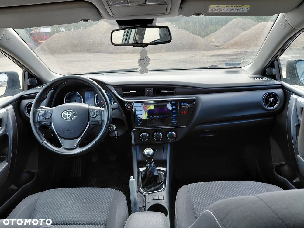 Toyota Corolla 1.6 Comfort - 10