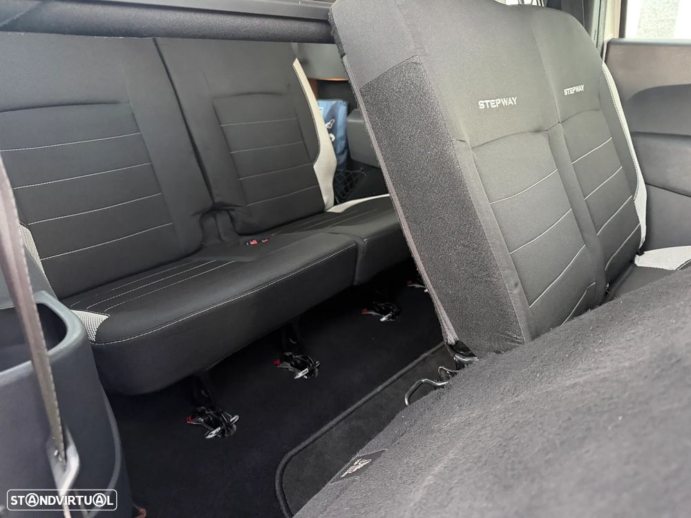 Dacia Lodgy 1.5 dCi Stepway 7L - 10