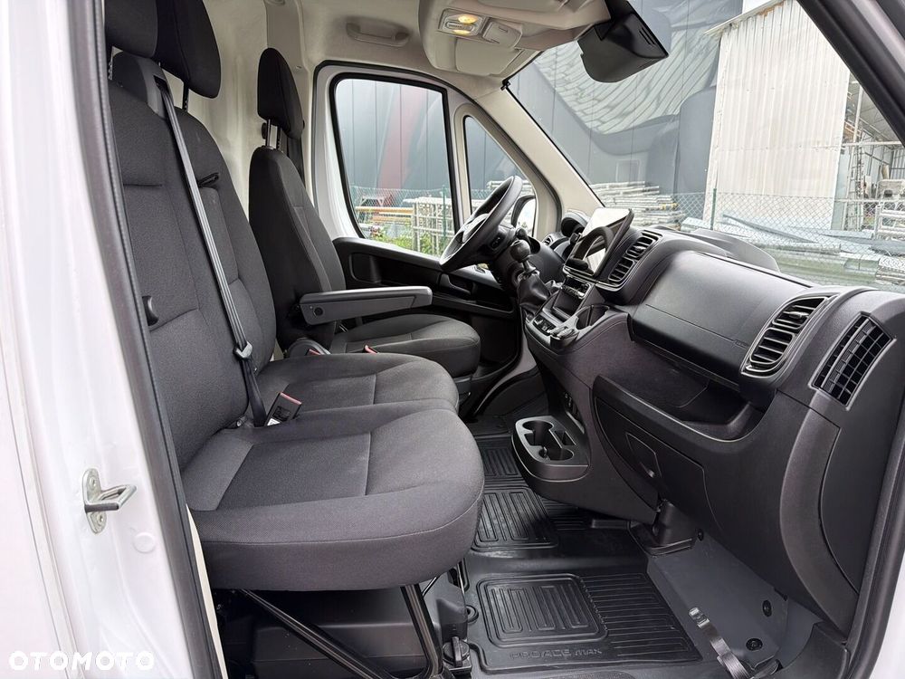 Toyota PROACE MAX - 8