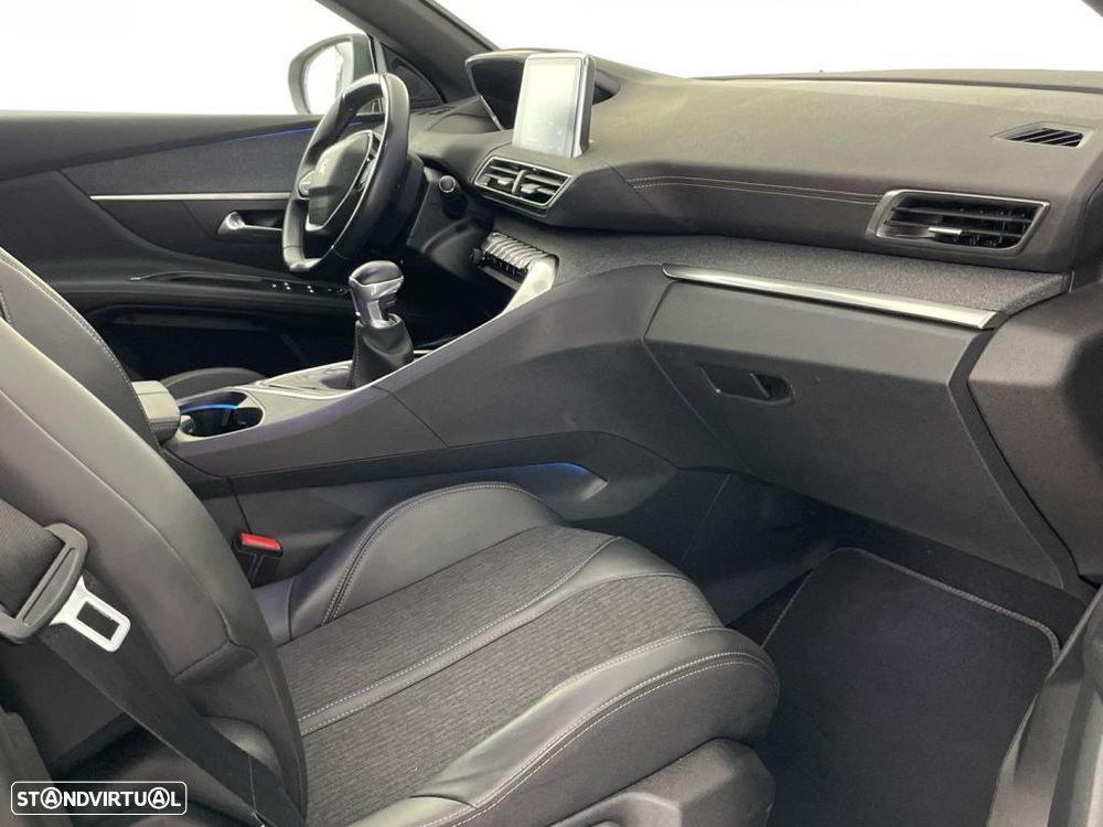 Peugeot 3008 1.5 BlueHDi GT Line - 25
