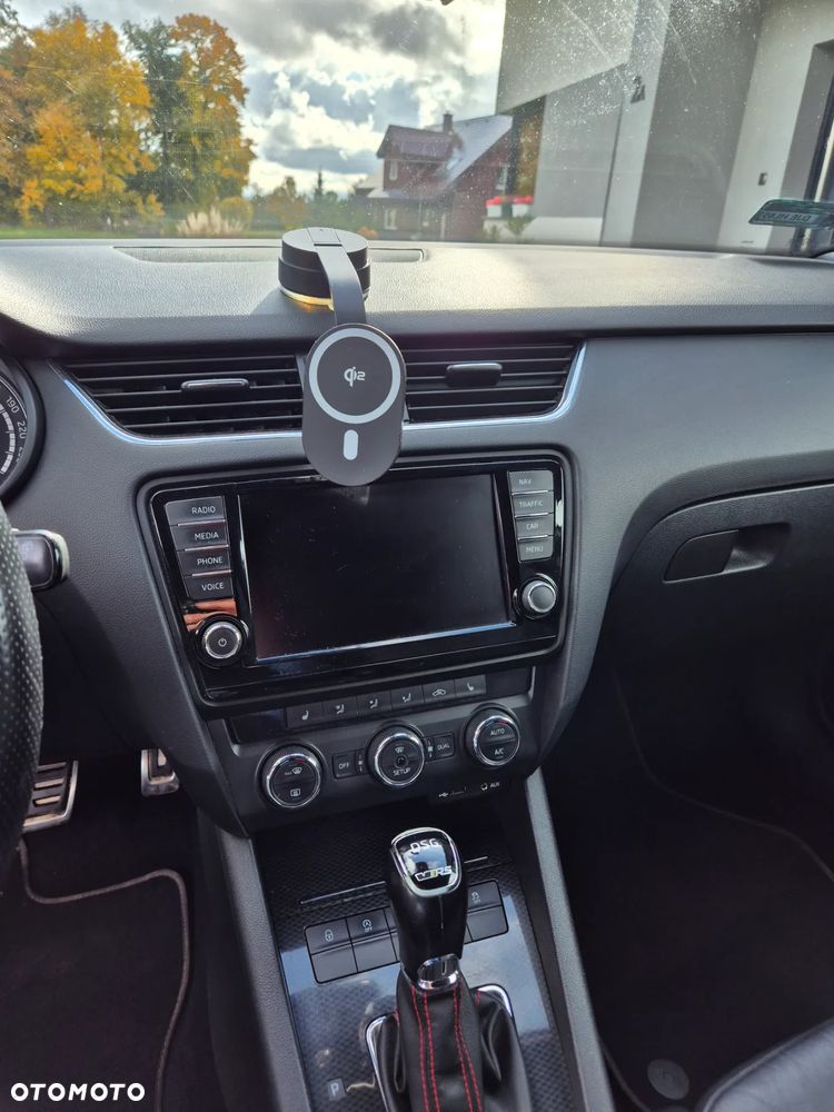 Skoda Octavia 2.0 TDI RS DSG - 27