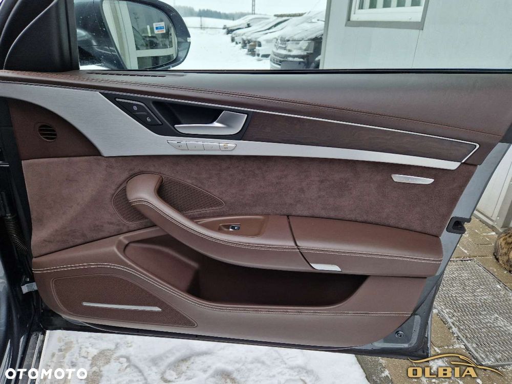 Audi A8 - 32