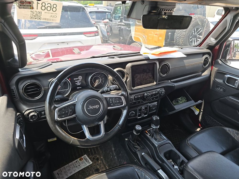 Jeep Wrangler - 12
