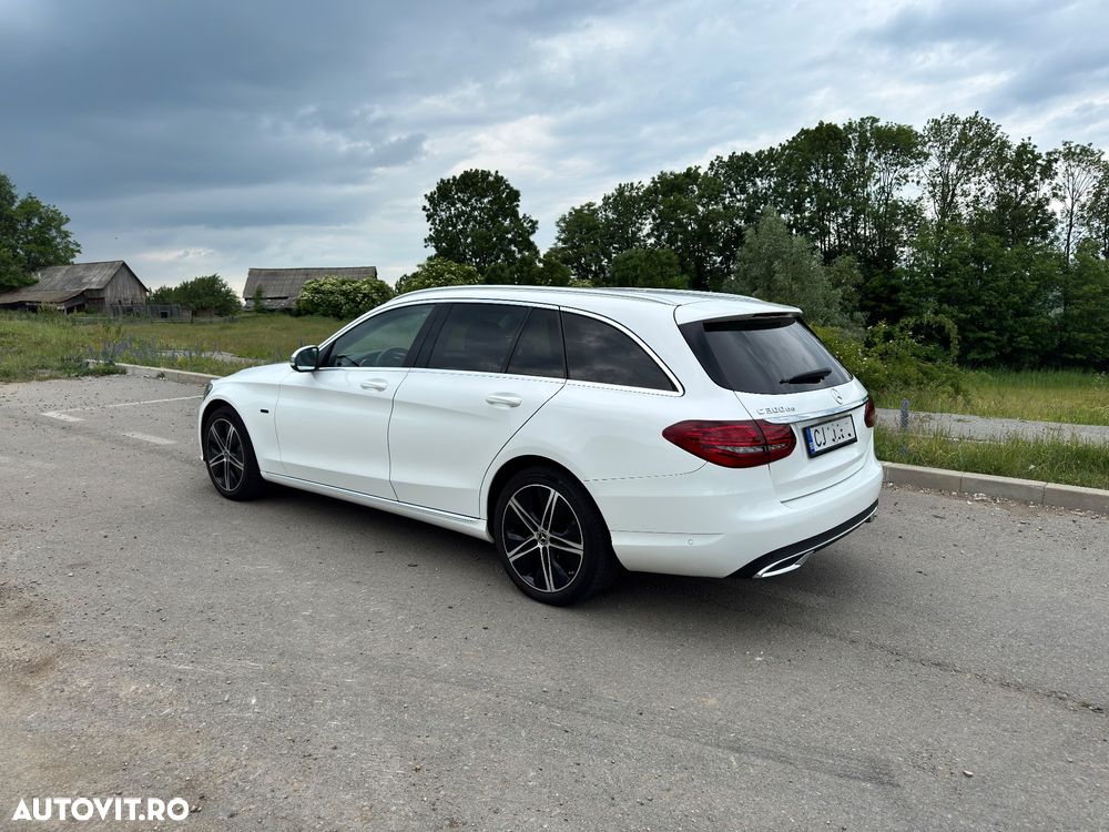Mercedes-Benz C - 4
