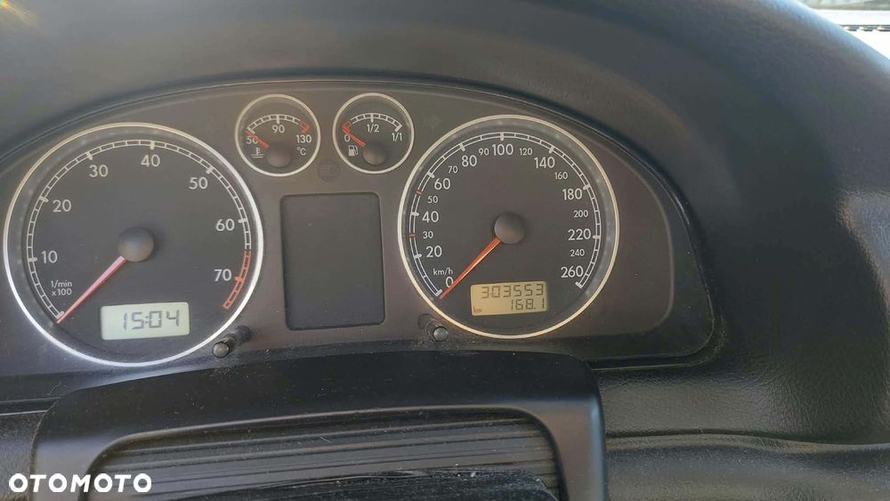 Volkswagen Passat - 14