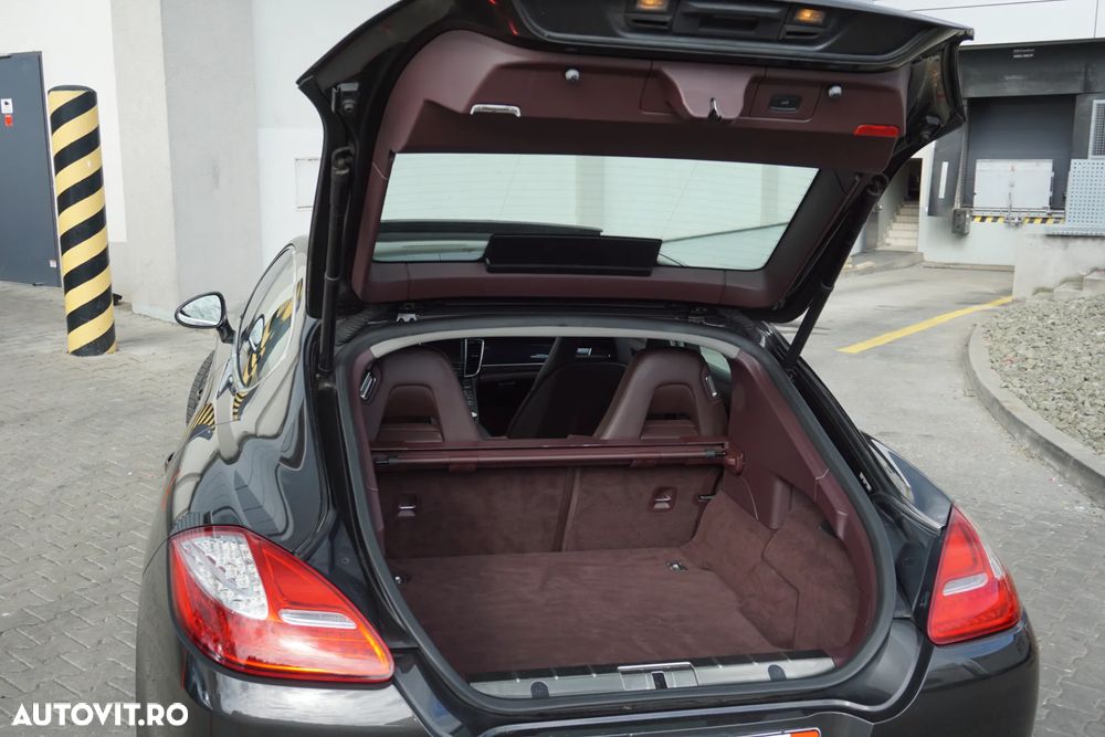 Porsche Panamera - 28