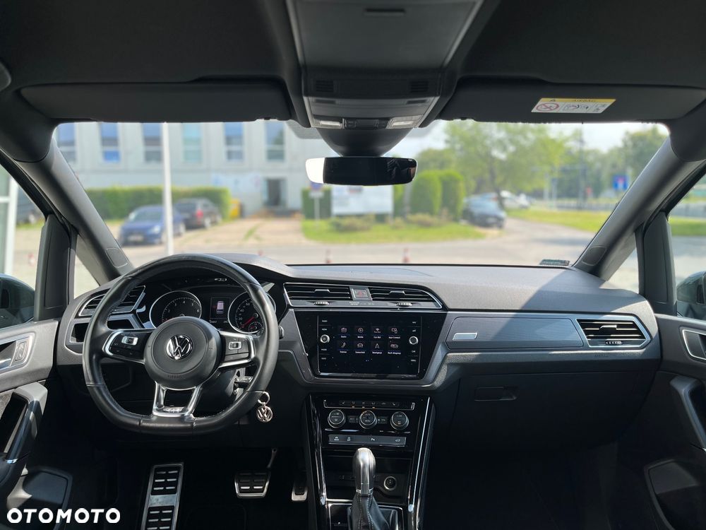 Volkswagen Touran - 18