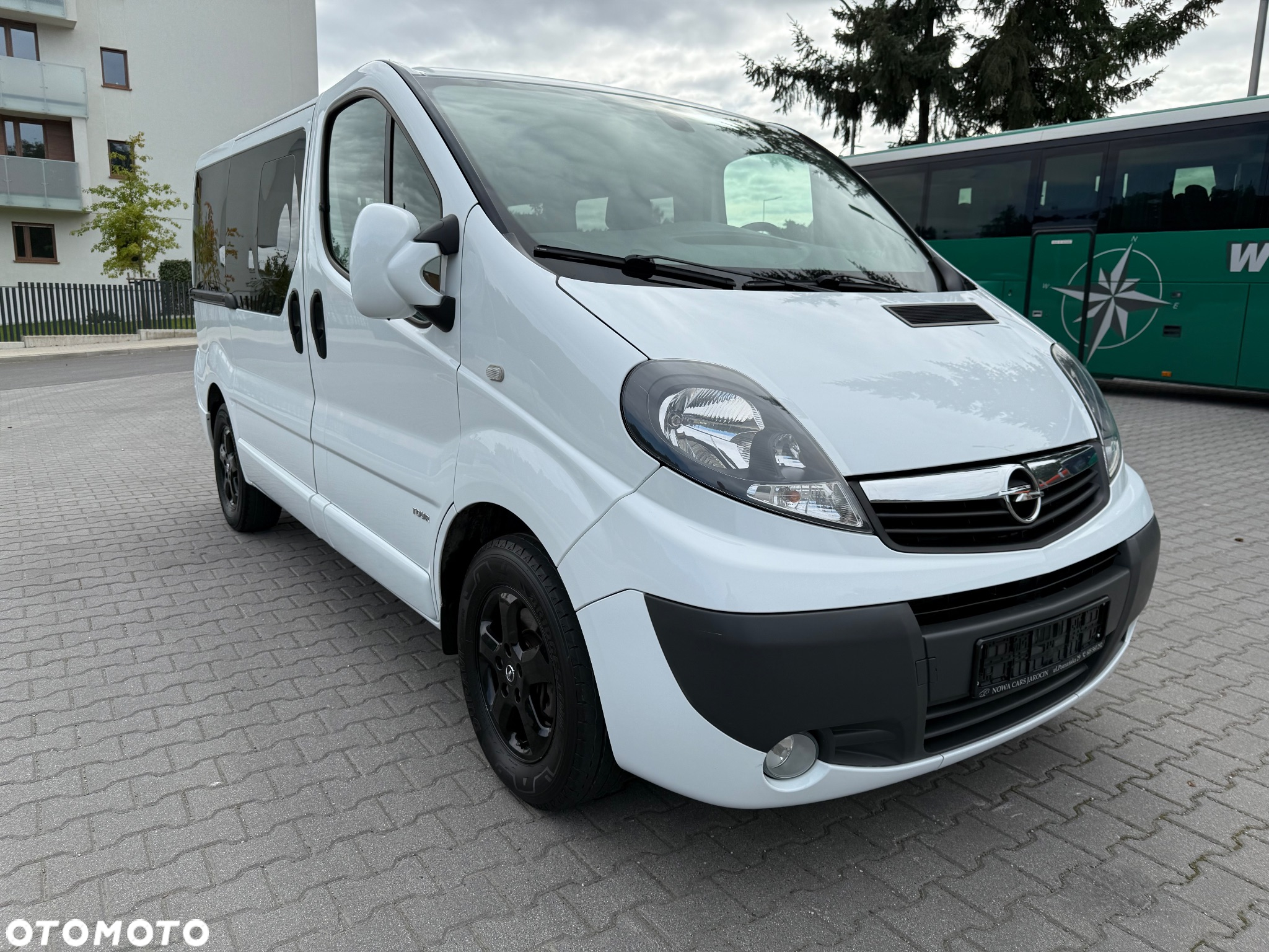 Opel Vivaro Tour Cosmo L1H1 - 3