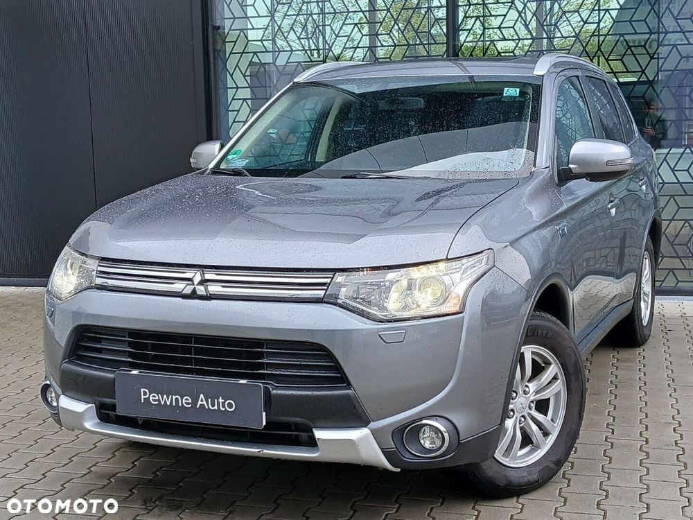 Mitsubishi Outlander - 11