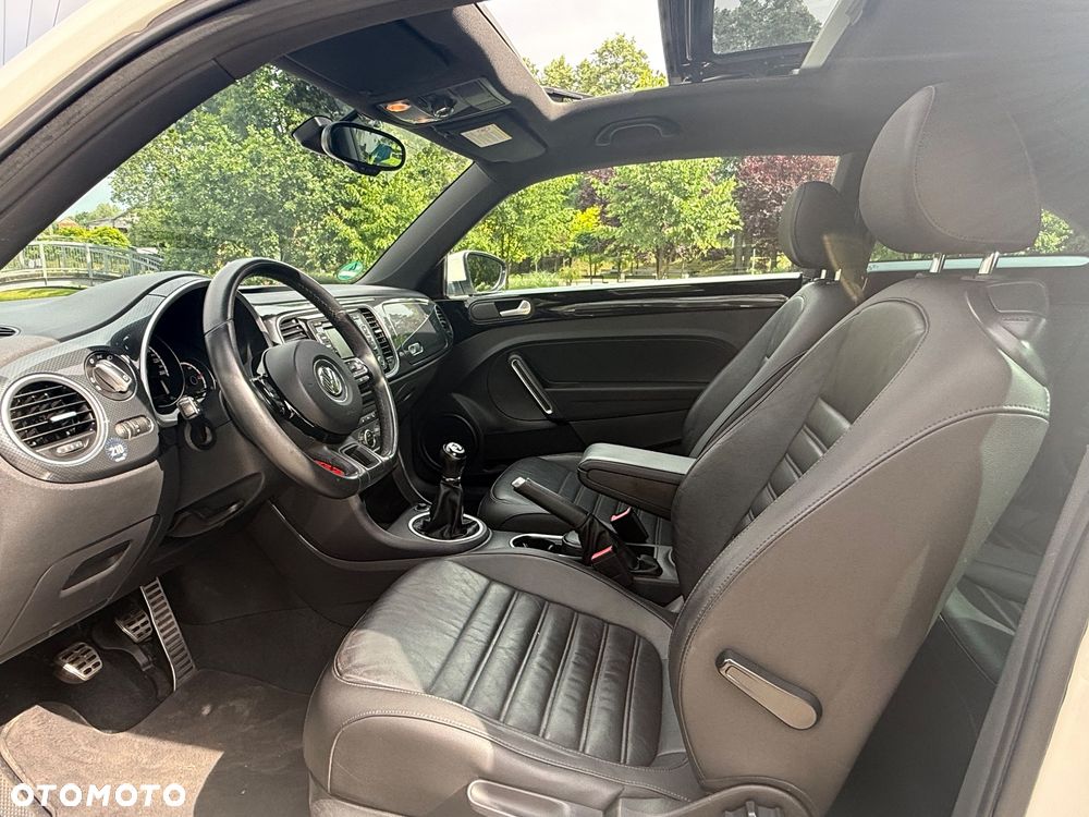 Volkswagen Beetle 2.0 TDI DPF Sport - 23