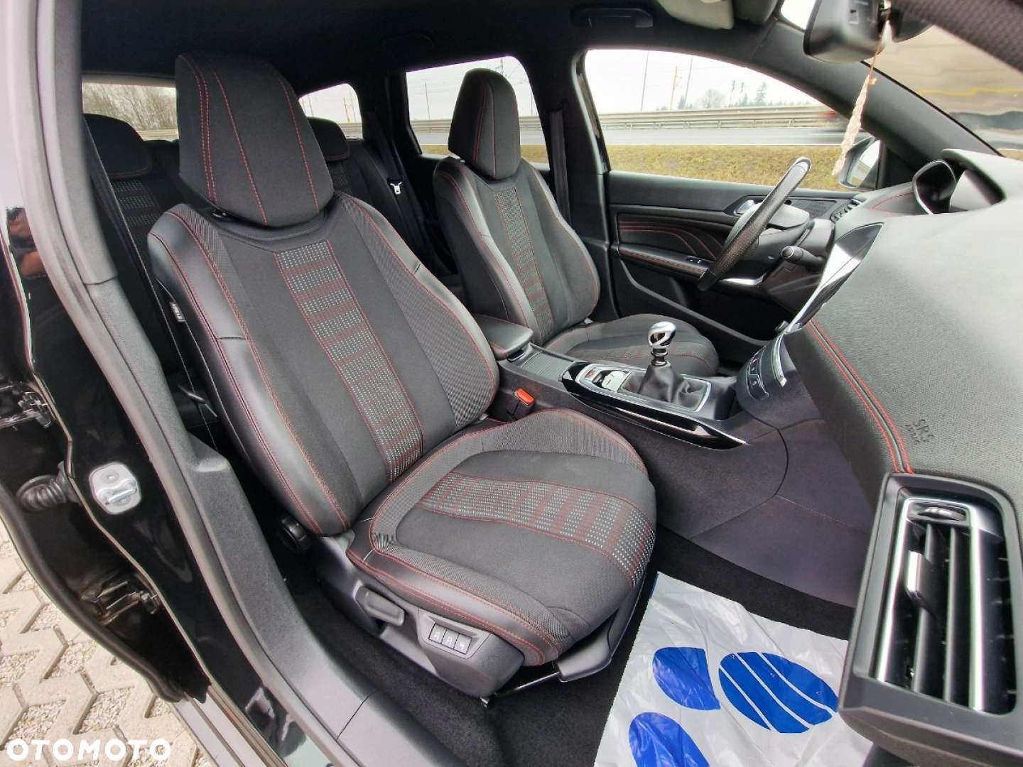 Peugeot 308 - 35