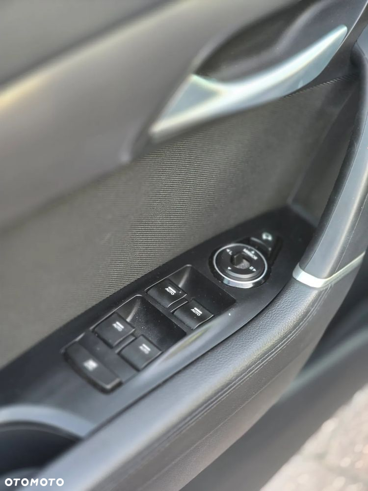 Hyundai i40 Kombi 1.7 CRDi Premium - 16