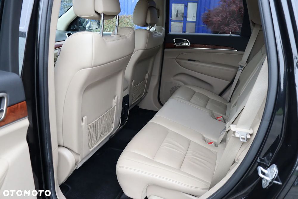 Jeep Grand Cherokee - 13