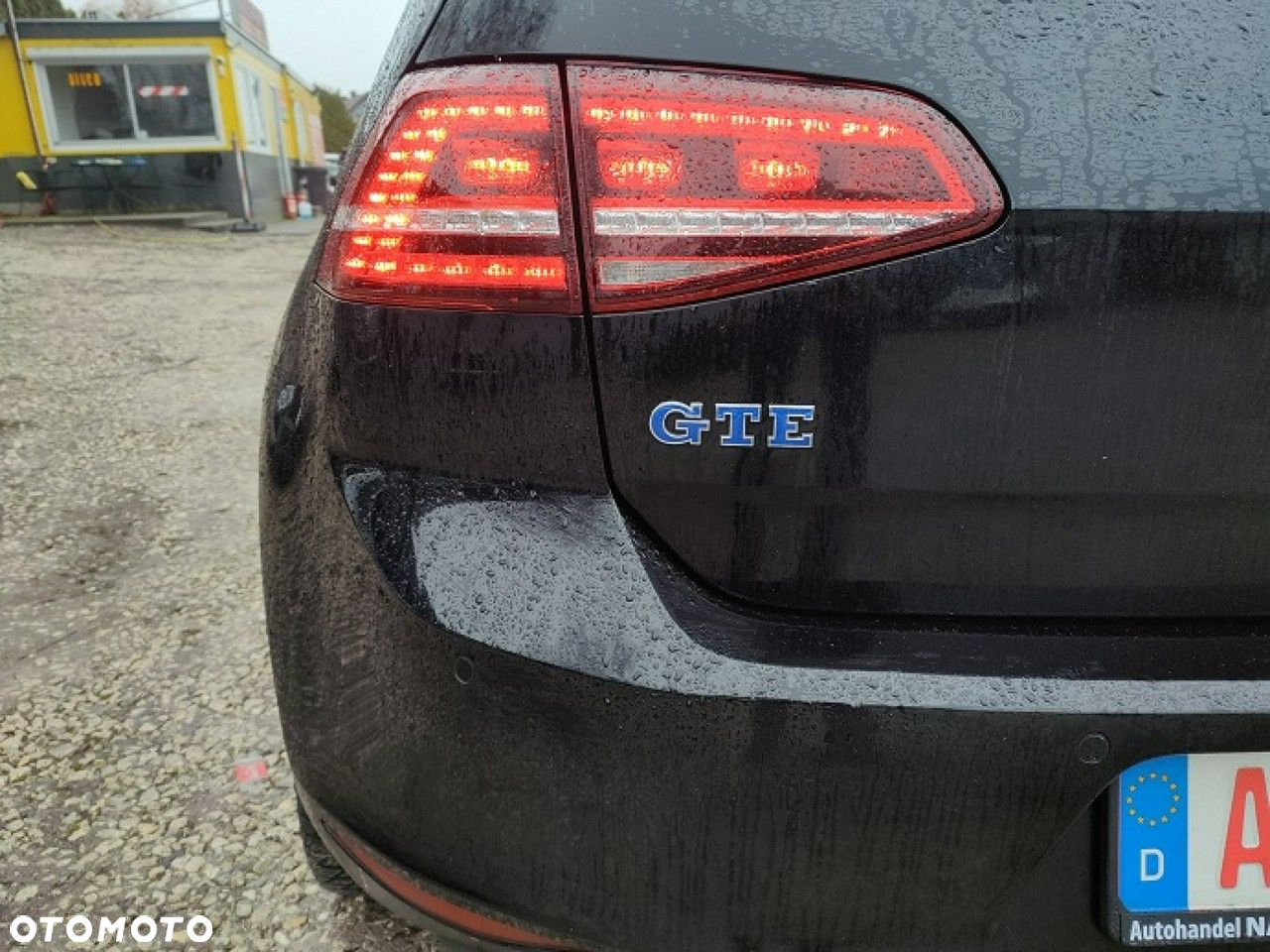 Volkswagen Golf - 8