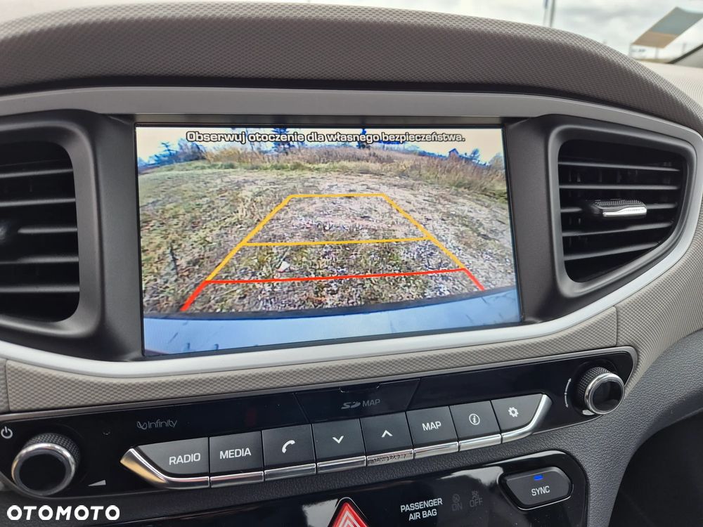 Hyundai IONIQ hybrid Premium - 34