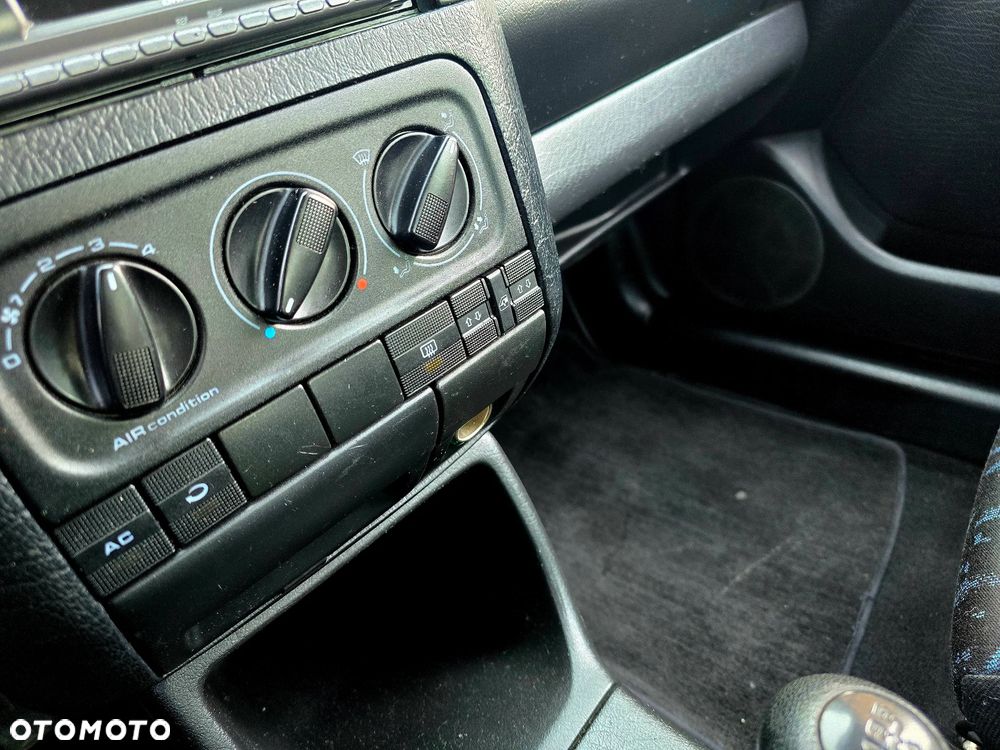 Volkswagen Golf - 8