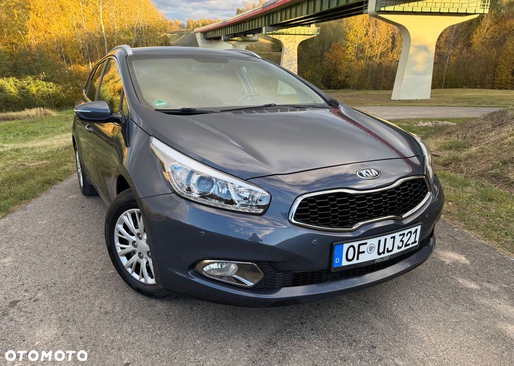 Kia Ceed 1.6 GDI Platinum Edition - 1