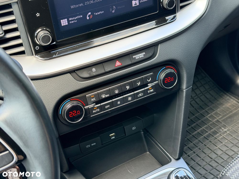 Kia XCeed 1.5 T-GDI M - 20