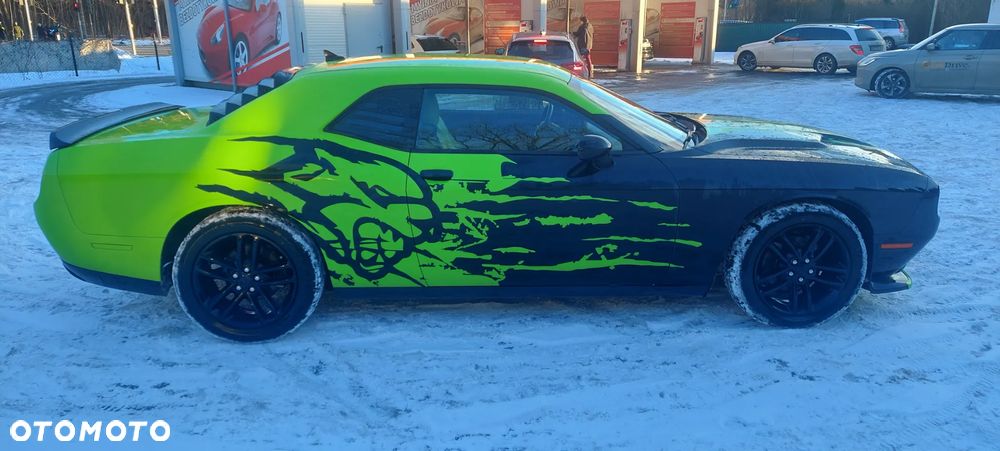 Dodge Challenger 3.6 SXT - 3