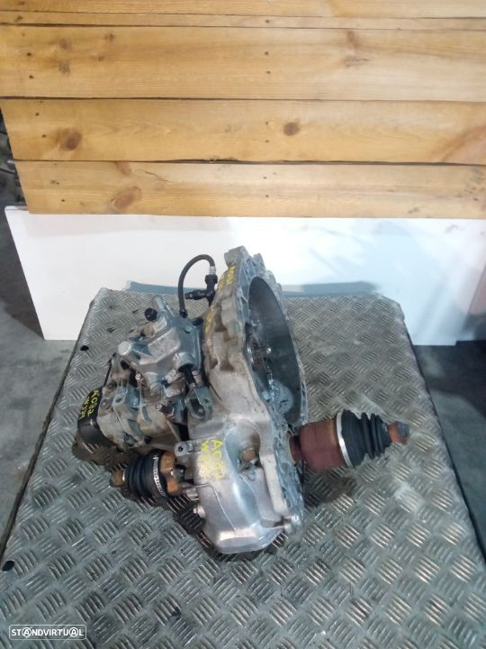 Caixa de velocidades Opel Corsa D 1.3CDTi  REF: W374 (Z13DTJ) - 2