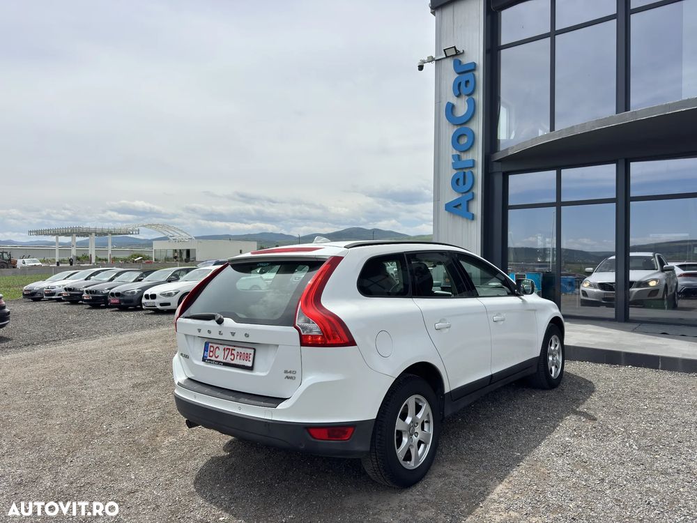 Volvo XC 60 2.4D AWD Aut. - 10