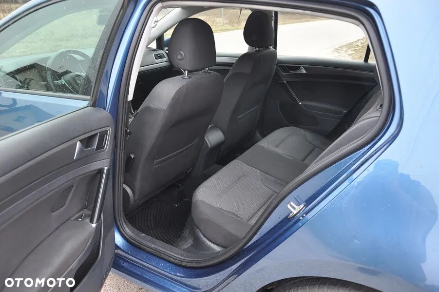 Volkswagen Golf - 13