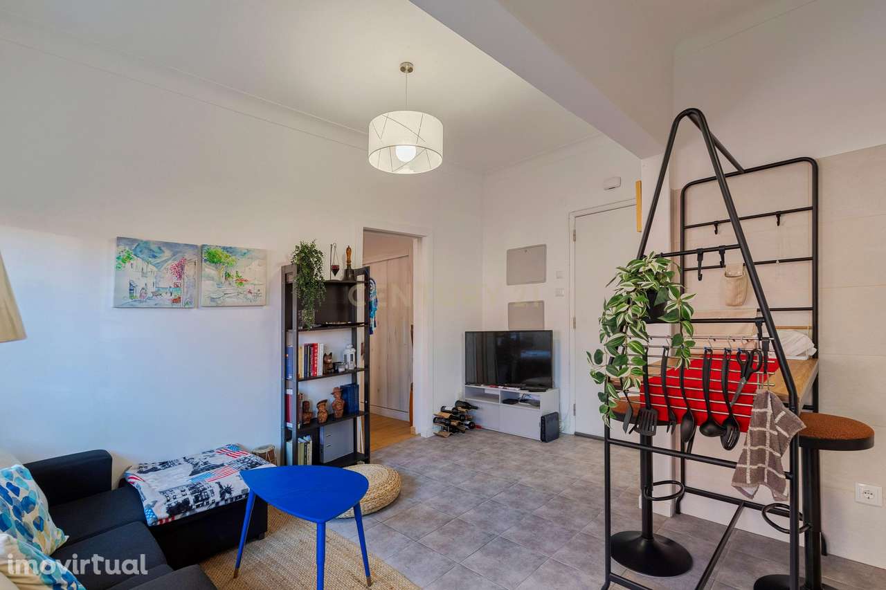 Apartamento T-0 convertido em T- 1 - Grande imagem: 4/25