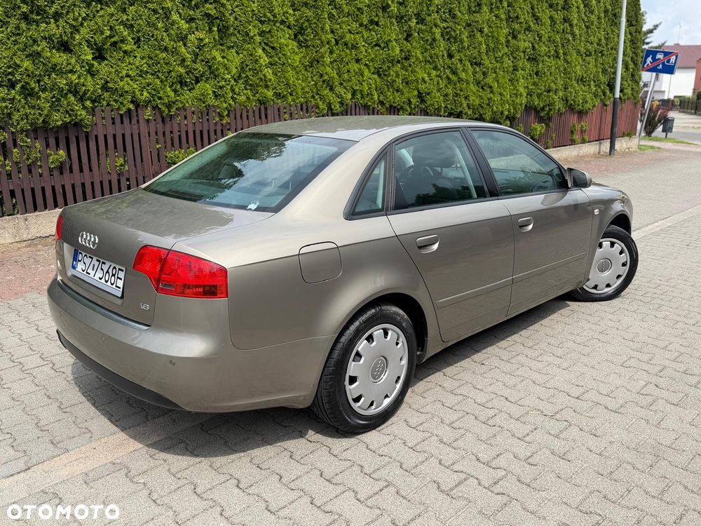 Audi A4 Limousine - 6