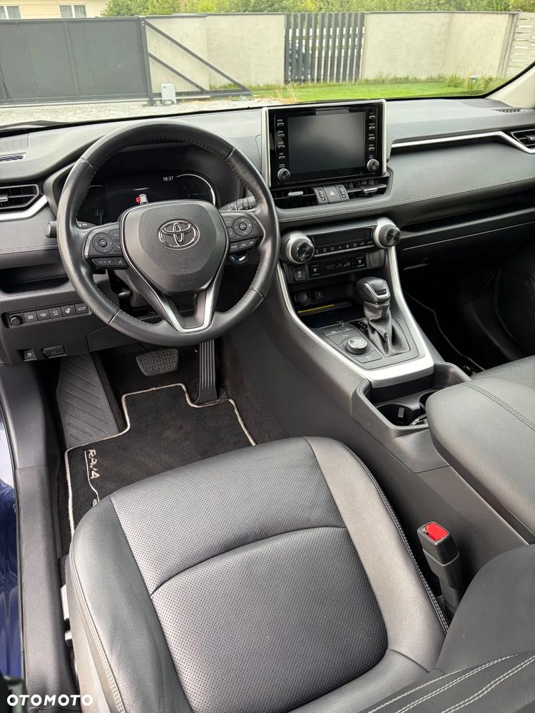 Toyota RAV4 - 13
