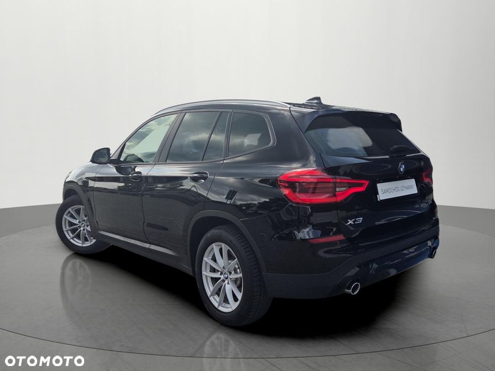 BMW X3 sDrive18d - 8
