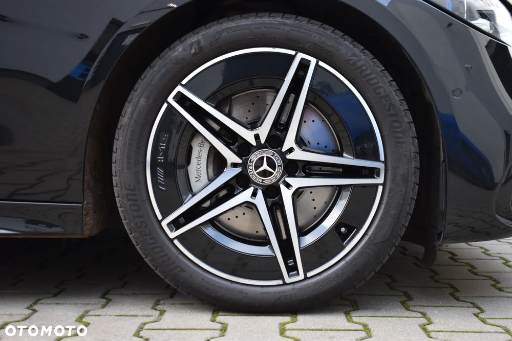 Mercedes-Benz Klasa C 180 9G-TRONIC AMG Line - 10