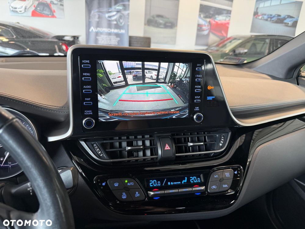 Toyota C-HR 2.0 Hybrid Executive - 23