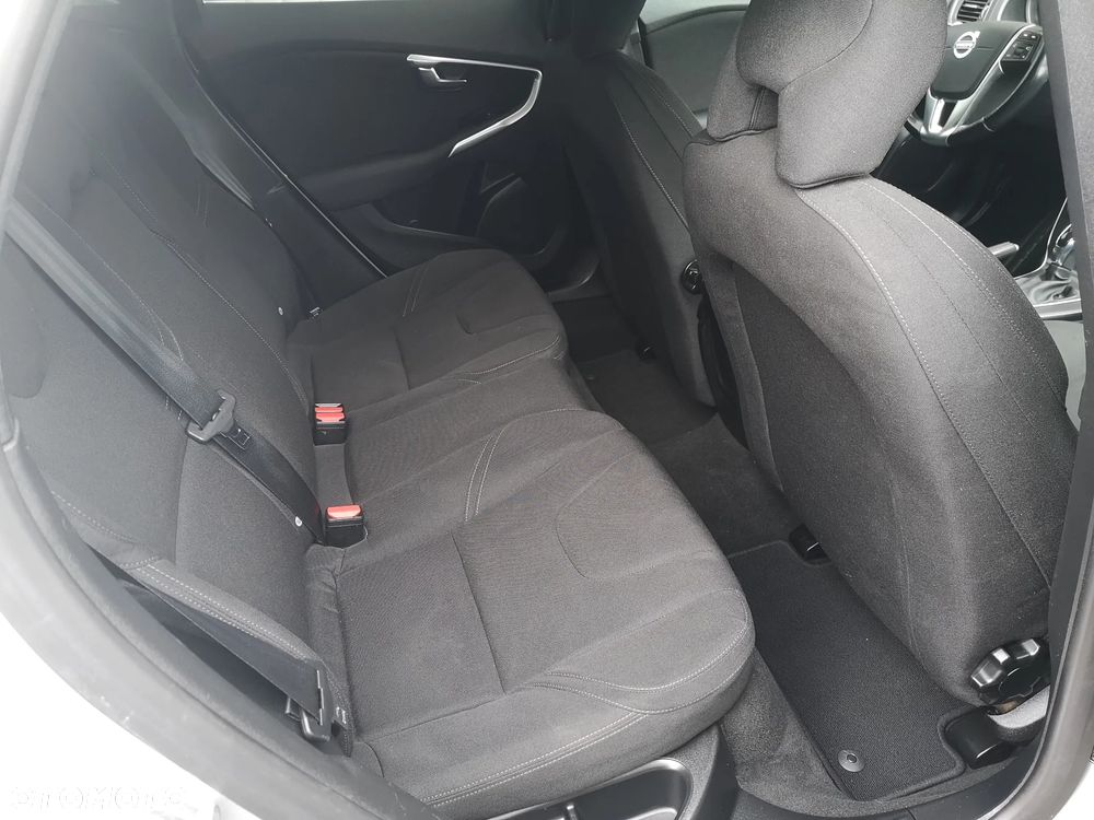 Volvo V40 T4 Powershift Kinetic - 25