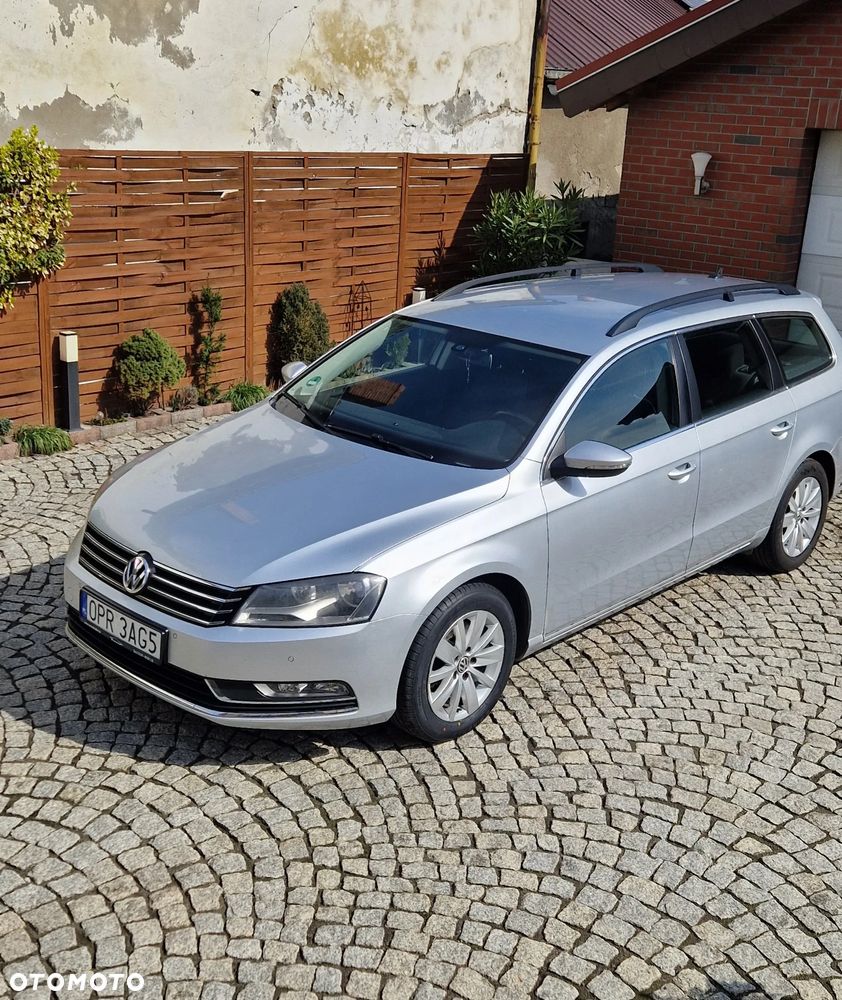 Volkswagen Passat 2.0 TDI Comfortline DSG - 9