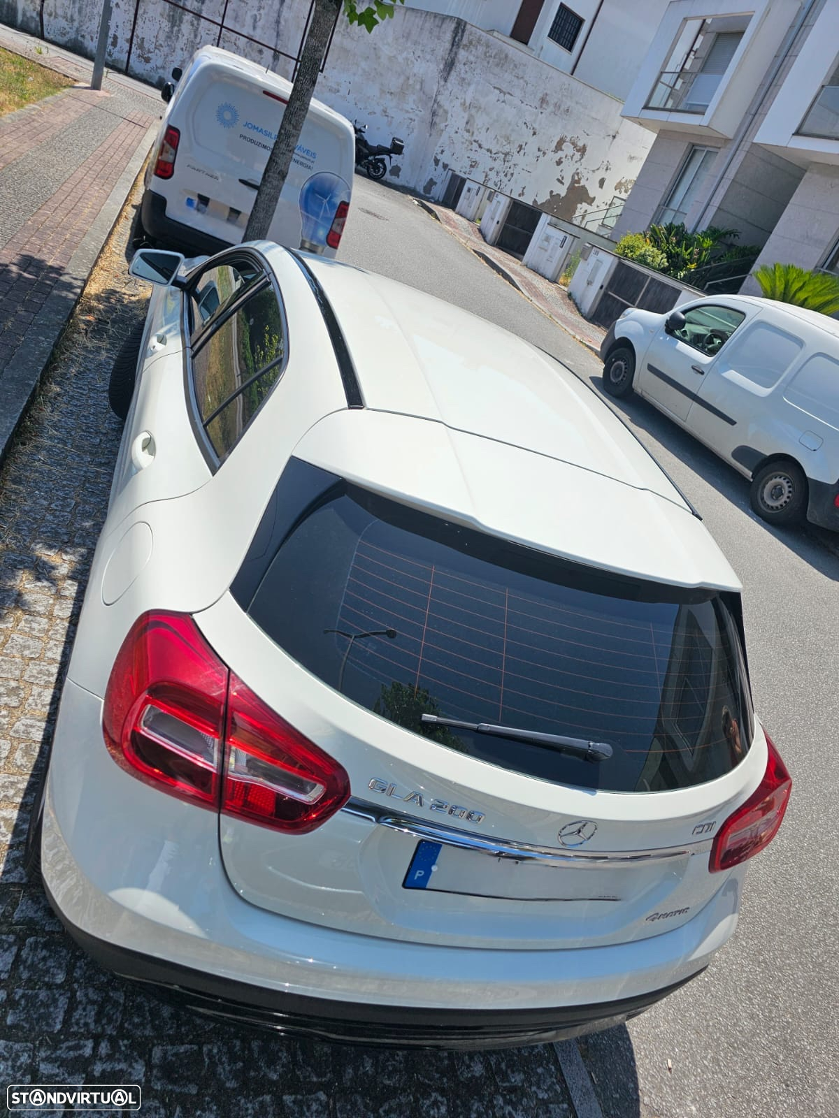 Mercedes-Benz GLA 200 (CDI) d 4Matic 7G-DCT - 2
