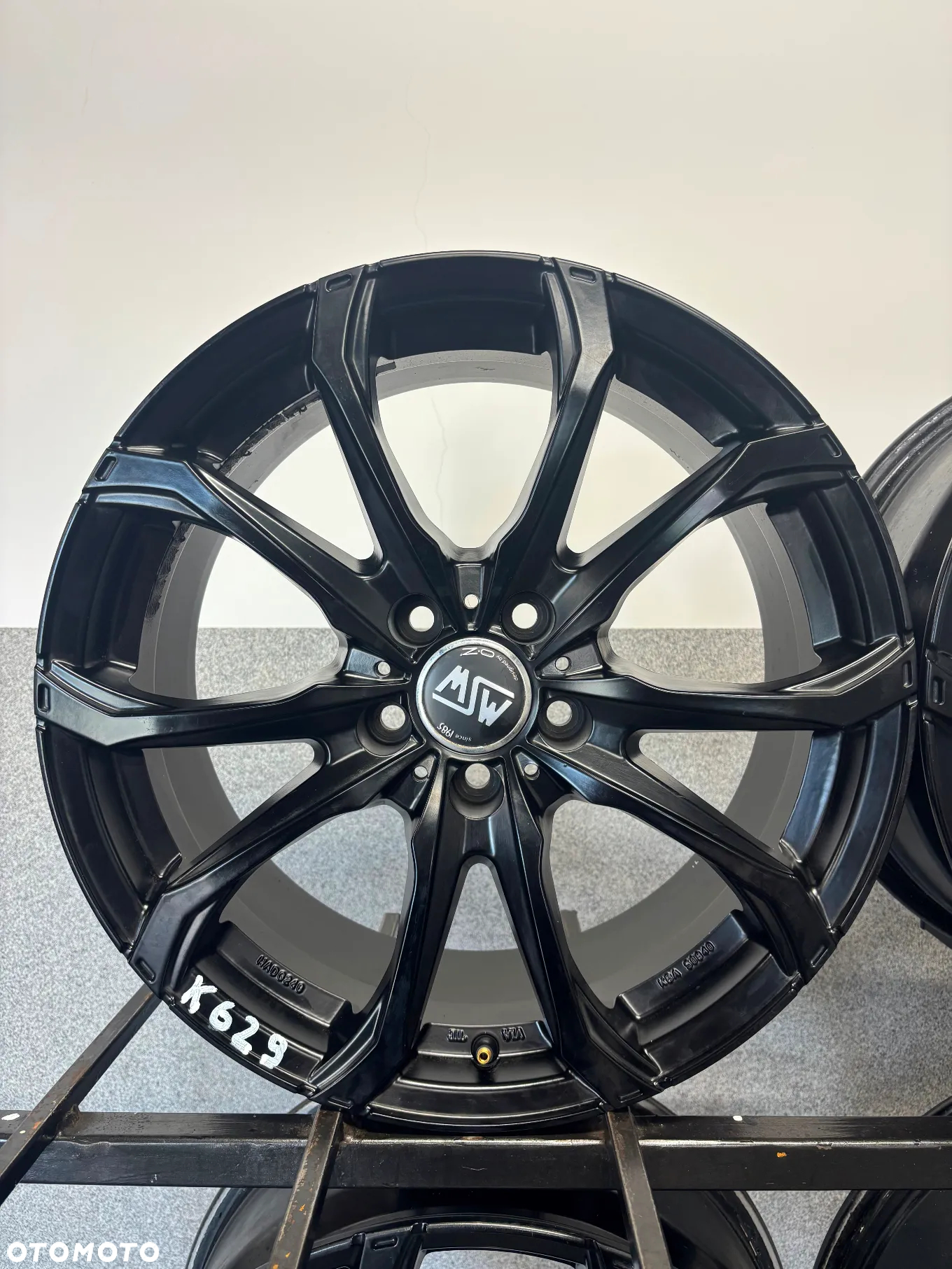 4 FELGI ALU. VW ARTEON,PASSAT,GOLF,AUDI A4,A5,A6,MERCEDES C,E-KLASA,SKODA OCTAVIA 3,4 18'' 8J ET40 - 2