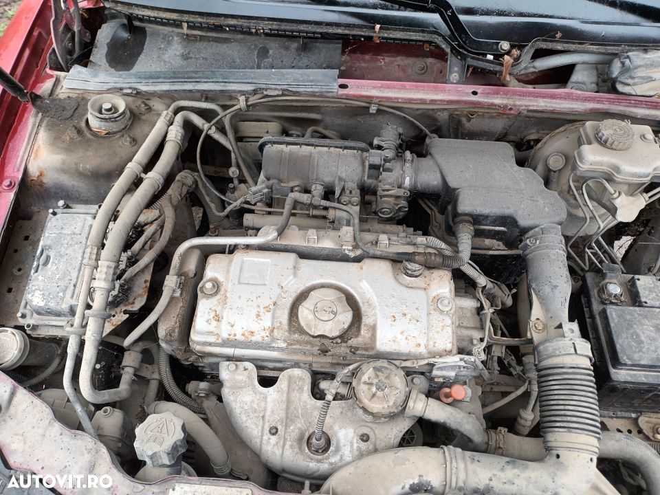 Dezmembrari  Peugeot 106 Mk 2 (1)  1996  > 0000 1.1 i Benzina - 5