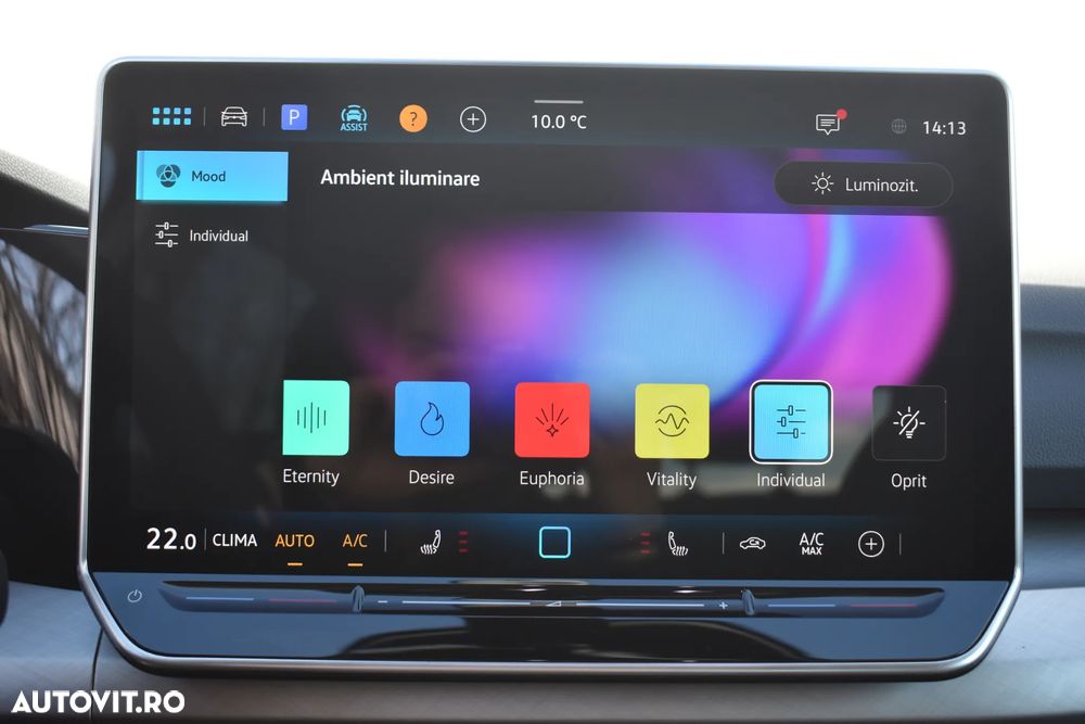 Volkswagen Golf 1.5 eTSI DSG MHEV Life - 23