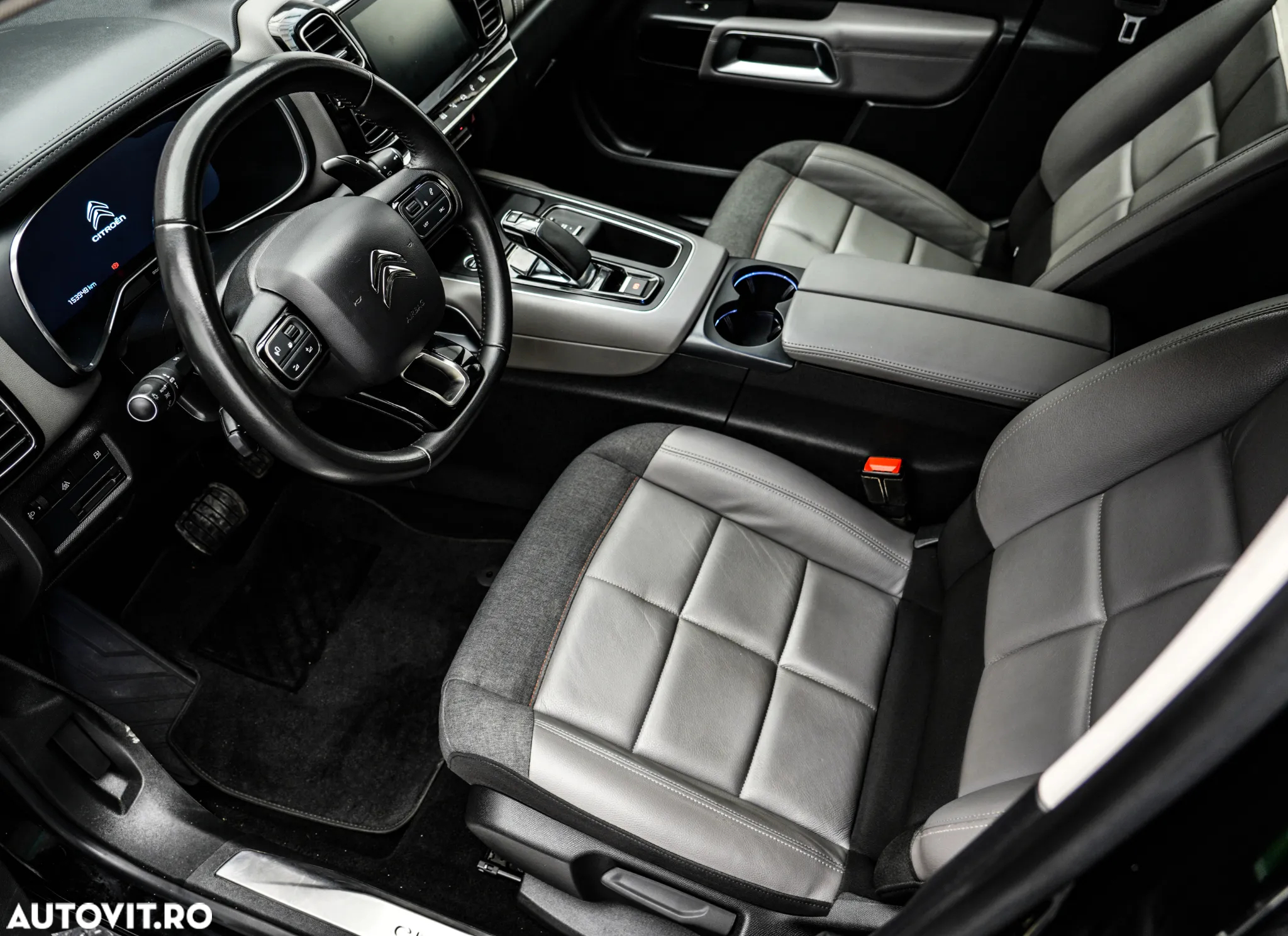 Citroën C5 Aircross 1.6 Hybrid FWD 225 EAT8 Shine - 12