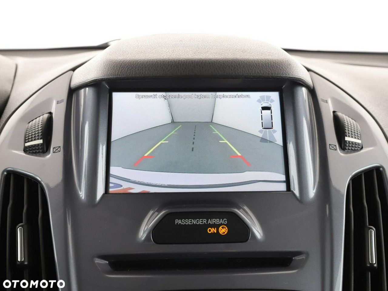 Ford Tourneo Connect Grand - 25