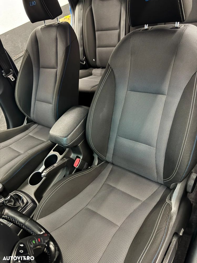Hyundai i30 1.6 CRDI Comfort+ - 9