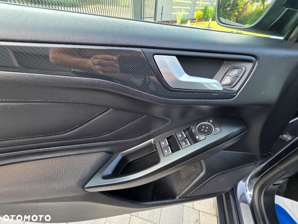 Ford Focus - 12